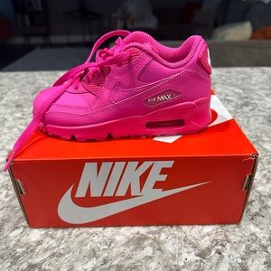 NWT toddler Nike Air Max Shoes - pink 11c